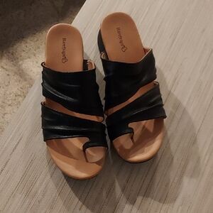 BearPaw Women's Black Strappy Mules